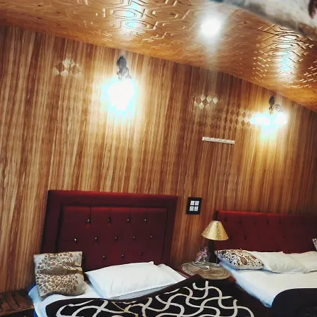 B Heritage Luxury Houseboat And Kashmir Tour Packages Srinagar  Exterior photo