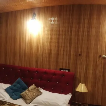 B Heritage Luxury Houseboat And Kashmir Tour Packages Srinagar  Exterior photo