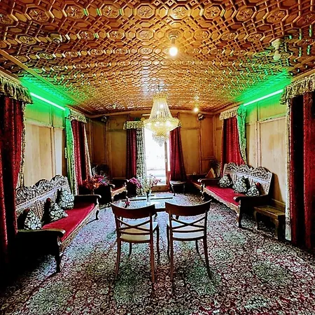 B Heritage Luxury Houseboat And Kashmir Tour Packages Srinagar  Exterior photo